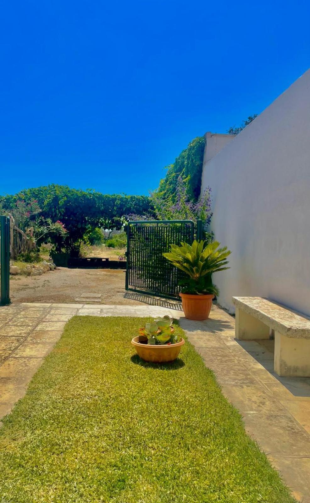 La Rondine Bed And Breakfast Uggiano La Chiesa Exterior photo